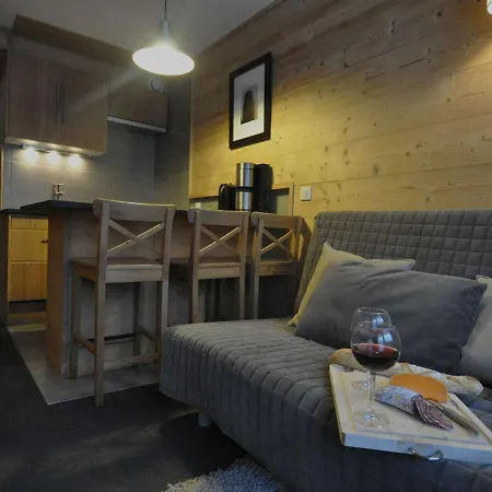 アパート Cosy Pour 4 Pers. Avec Depart Aux Pieds, Proche Commodites Et Pistes - Fr-1-545-17