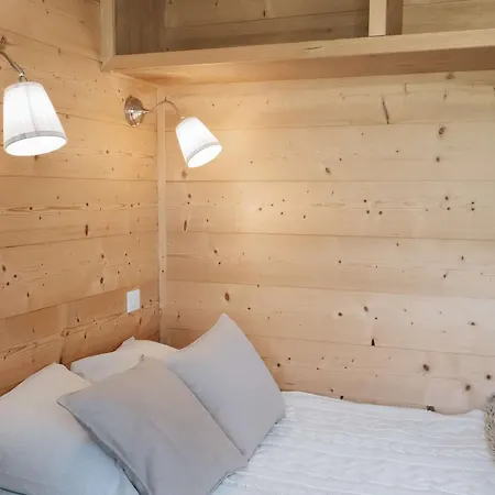 Cosy Pour 4 Pers. Avec Depart Aux Pieds, Proche Commodites Et Pistes - Fr-1-545-17 *
