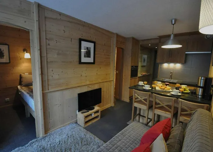 Cosy Pour 4 Pers. Avec Départ Aux Pieds, Proche Commodités Et Pistes - Fr-1-545-17 * Val Thorens
