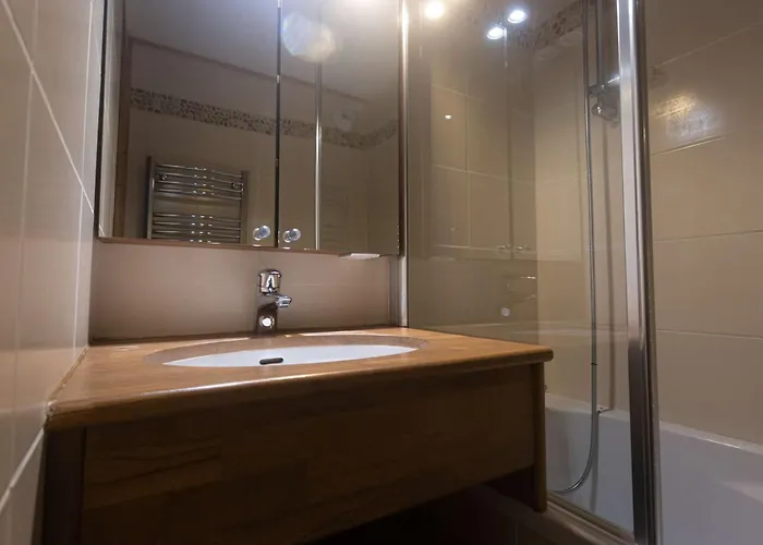 Cosy Pour 4 Pers. Avec Départ Aux Pieds, Proche Commodités Et Pistes - Fr-1-545-17 Appartamento *